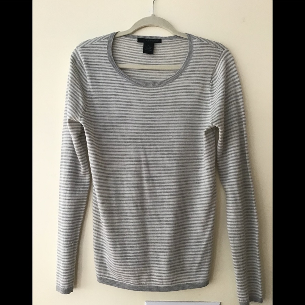 Calvin Klein sweater size Med